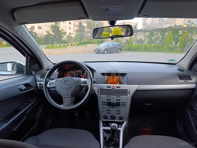 Opel Astra 2009, 165,000 km - 1.4 l - Bakı