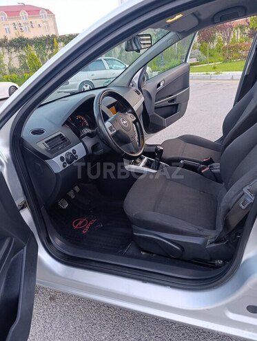 Opel Astra 2009, 165,000 km - 1.4 l - Bakı