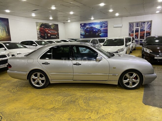 Mercedes E 220 d 1999, 273,235 km - 2.2 л - Sumqayıt