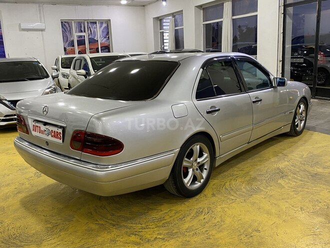 Mercedes E 220 d 1999, 273,235 km - 2.2 л - Sumqayıt