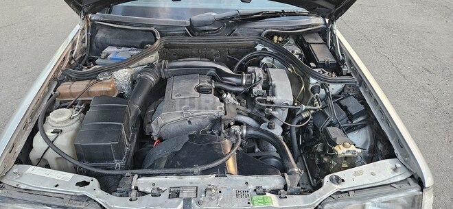 Mercedes E 200 1995, 400,000 km - 2.0 l - Beyləqan