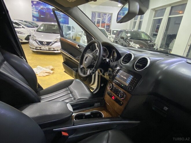 Mercedes ML 350 4MATIC-16