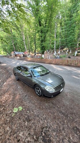 Nissan Teana 2004, 380,000 km - 2.4 l - Quba