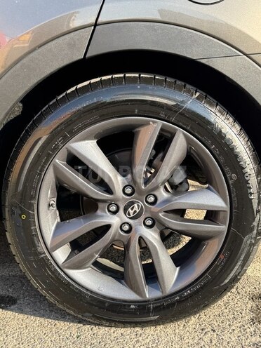 Hyundai Santa Fe-10