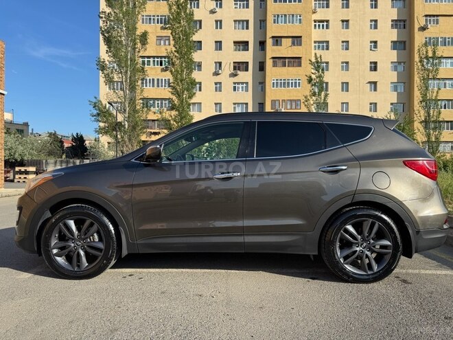 Hyundai Santa Fe-5