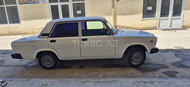 LADA (VAZ) 2107 2007, 68,000 km - 1.6 л - Salyan