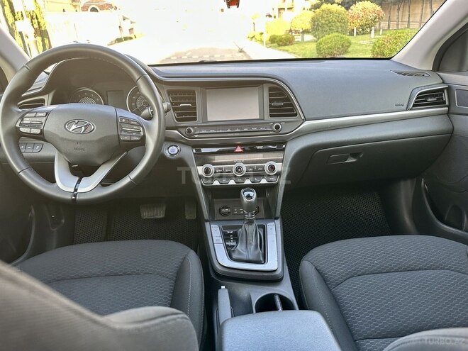 Hyundai Elantra 2019, 104,000 km - 2.0 л - Bakı