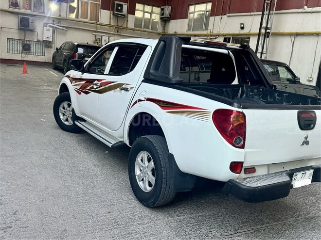 Mitsubishi L200 2012, 22,000 km - 2.5 l - Bakı