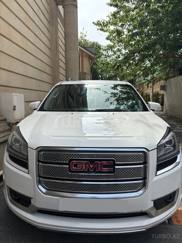 GMC Acadia-1