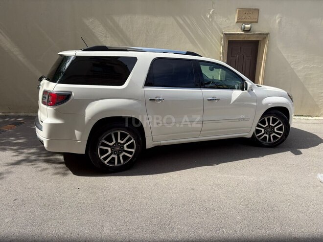 GMC Acadia-6
