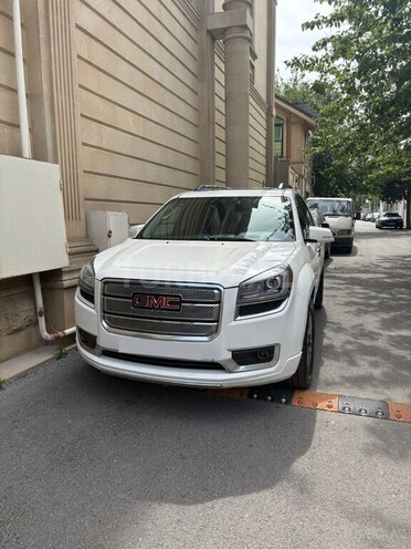 GMC Acadia-2