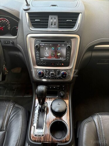 GMC Acadia-13