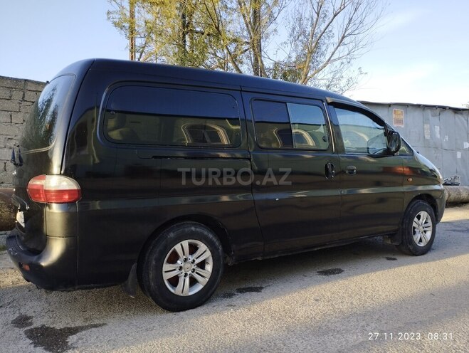Hyundai H-1 2004, 372,000 km - 2.5 l - Bakı