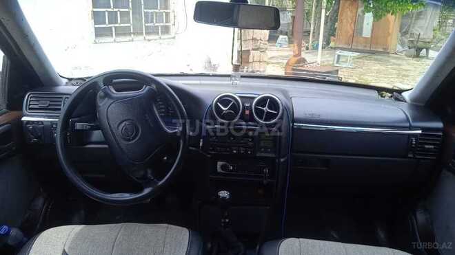 Opel Vectra 1994, 265,000 km - 2.0 l - Bakı