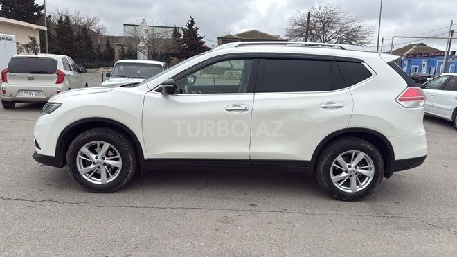 Nissan X-Trail 2014, 186,000 km - 2.5 л - Bakı