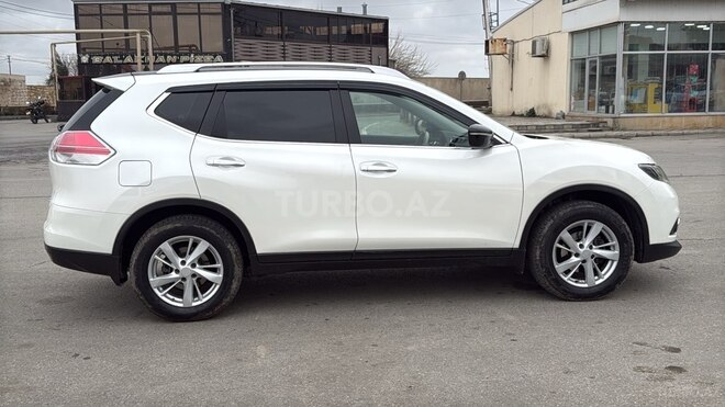 Nissan X-Trail 2014, 186,000 km - 2.5 л - Bakı