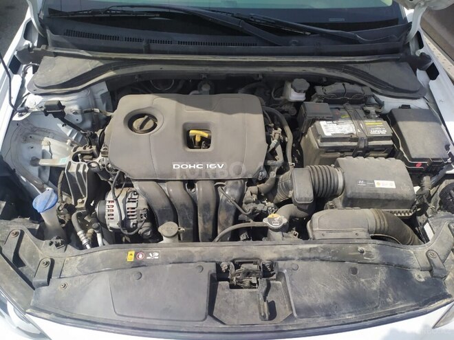 Hyundai Elantra 2017, 73,000 km - 2.0 l - Bakı