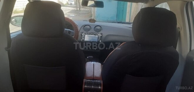SEAT Ibiza-4