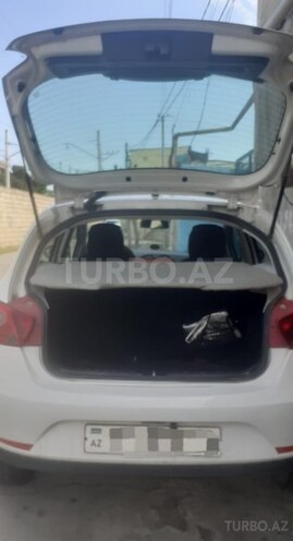 SEAT Ibiza-3