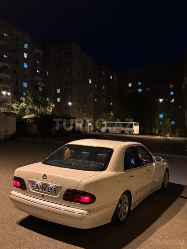 Mercedes E 220 d 2001, 590,000 km - 2.2 l - Bakı