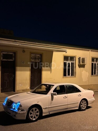 Mercedes E 220 d 2001, 590,000 km - 2.2 l - Bakı