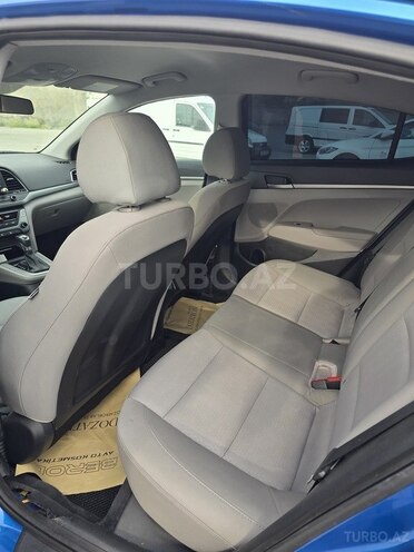Hyundai Elantra 2016, 180,000 km - 2.0 л - Bakı