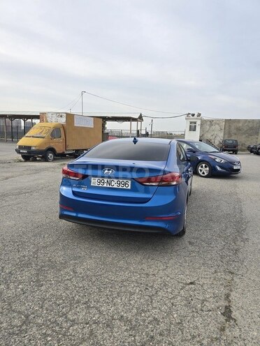 Hyundai Elantra 2016, 180,000 km - 2.0 л - Bakı