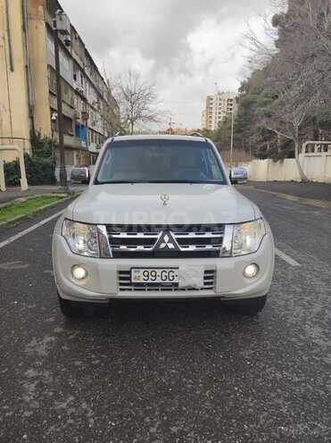 Mitsubishi Pajero 2011, 230,426 km - 3.5 l - Masallı