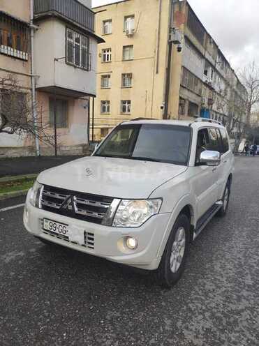 Mitsubishi Pajero 2011, 230,426 km - 3.5 l - Masallı