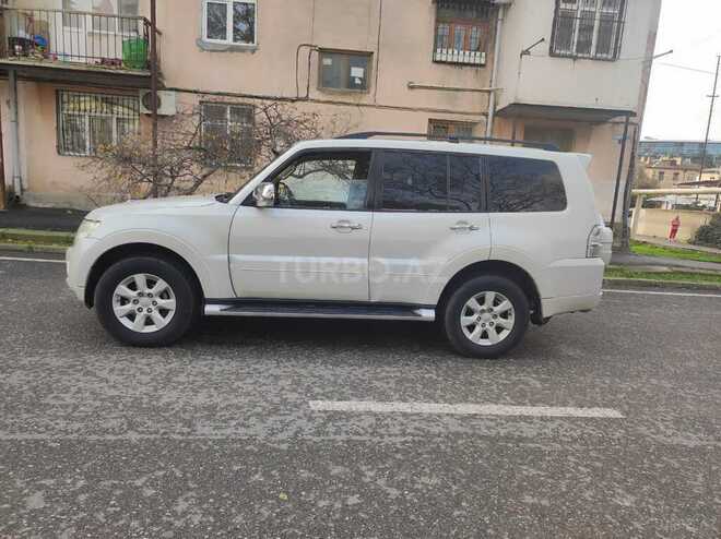 Mitsubishi Pajero 2011, 230,426 km - 3.5 l - Masallı
