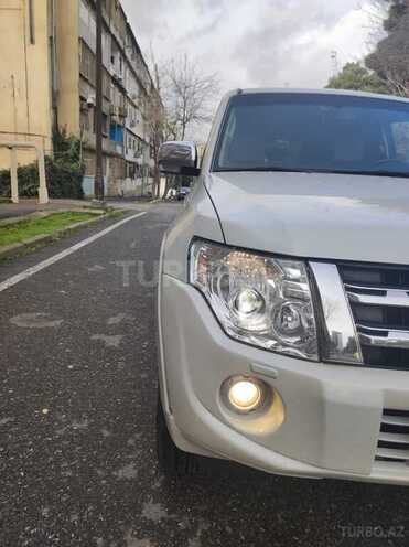 Mitsubishi Pajero 2011, 230,426 km - 3.5 l - Masallı
