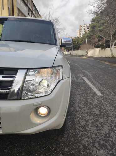 Mitsubishi Pajero 2011, 230,426 km - 3.5 l - Masallı