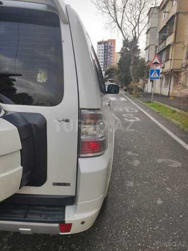 Mitsubishi Pajero 2011, 230,426 km - 3.5 l - Masallı