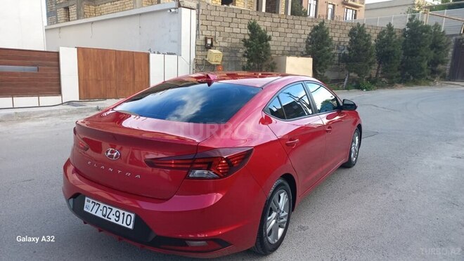 Hyundai Elantra-9