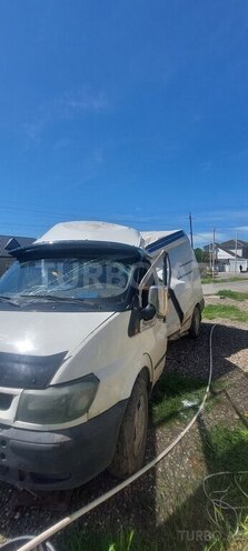 Ford Transit 2003, 242,000 km - 2.4 л - Quba