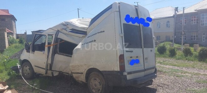 Ford Transit 2003, 242,000 km - 2.4 л - Quba