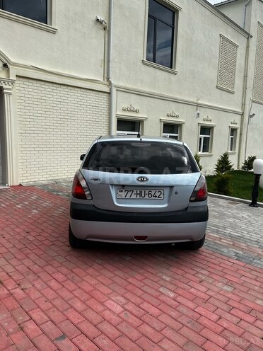 Kia Rio 2006, 225,000 km - 1.4 l - Yardımlı
