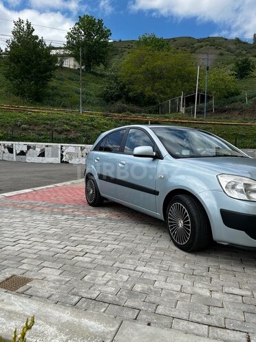 Kia Rio 2006, 225,000 km - 1.4 l - Yardımlı