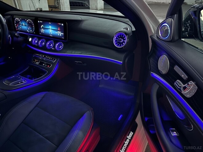Mercedes E 300 e 4MATIC 2022, 36,300 km - 2.0 л - Bakı