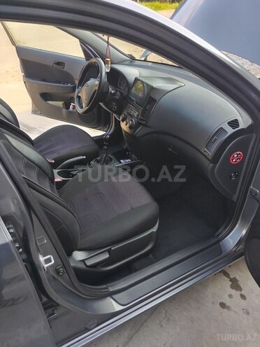 Hyundai i30 2007, 299,000 km - 1.6 l - Tovuz
