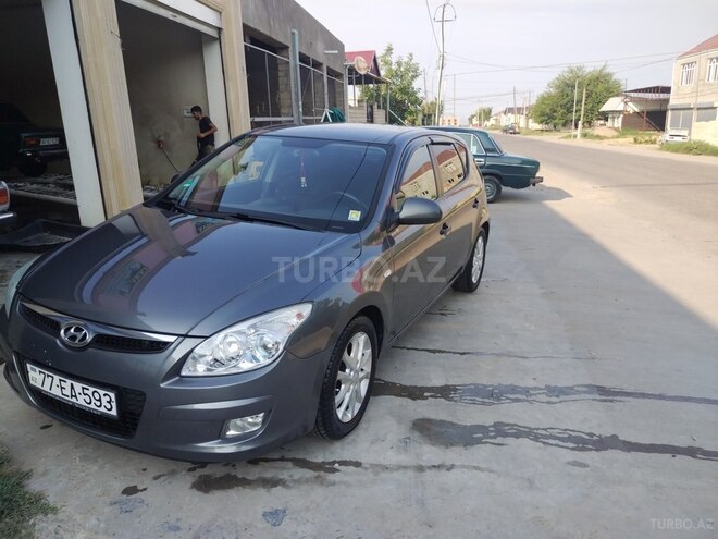 Hyundai i30 2007, 299,000 km - 1.6 l - Tovuz