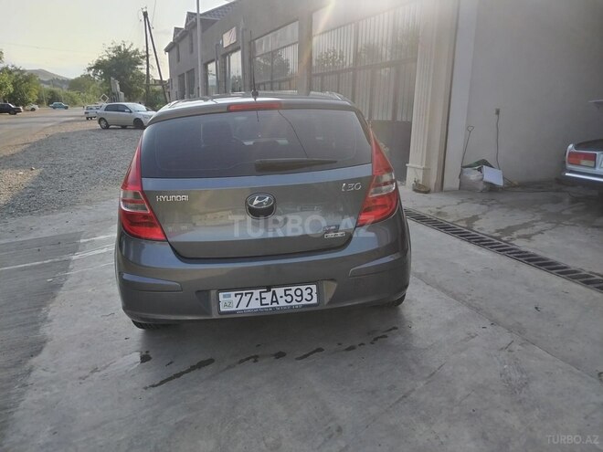 Hyundai i30 2007, 299,000 km - 1.6 l - Tovuz