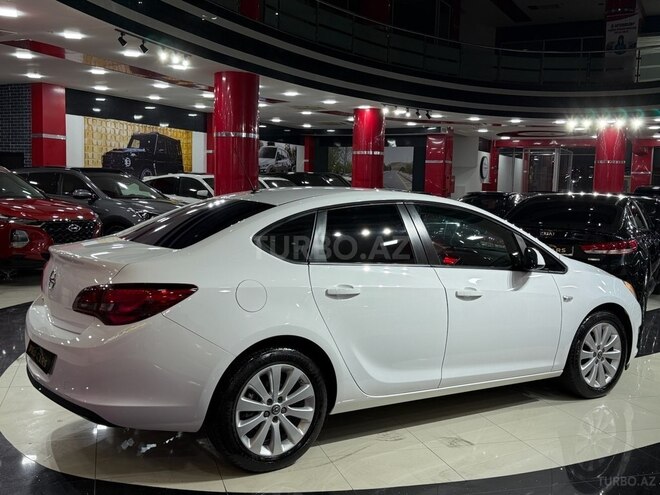 Opel Astra 2015, 192,000 km - 1.6 l - Bakı