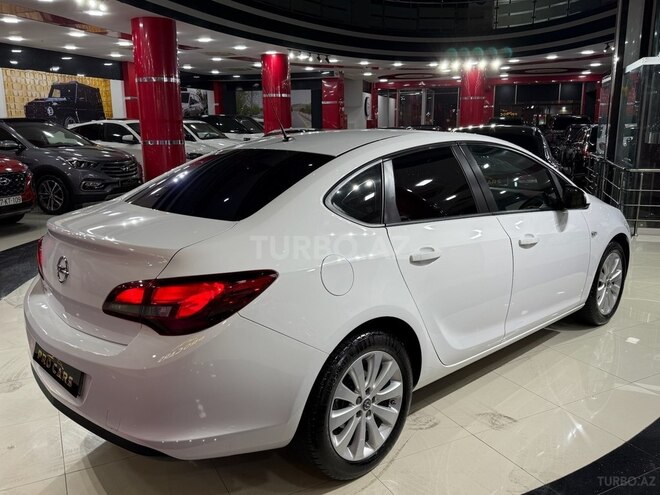 Opel Astra 2015, 192,000 km - 1.6 l - Bakı