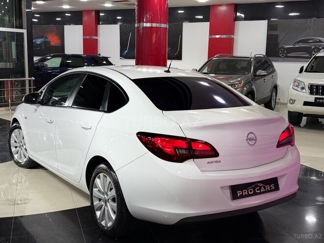 Opel Astra 2015, 192,000 km - 1.6 l - Bakı