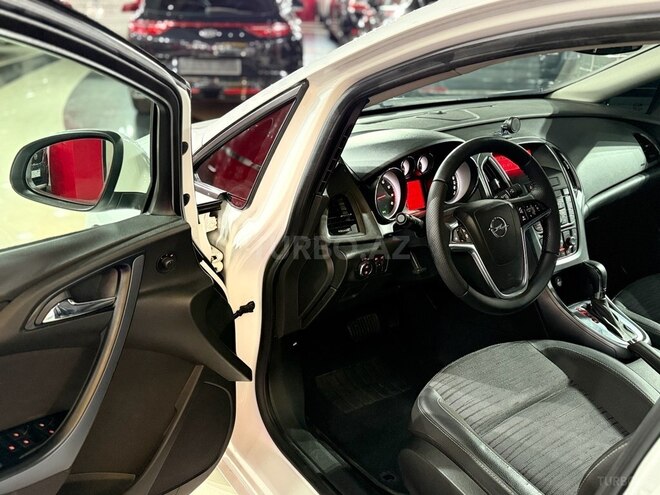 Opel Astra 2015, 192,000 km - 1.6 l - Bakı