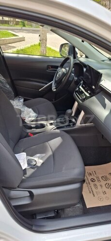 Toyota Corolla Cross 2025, 100 km - 2.0 л - Bakı