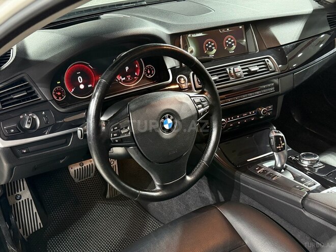 BMW 520-12