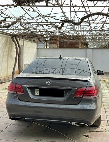 Mercedes E 220 d 2011, 374,224 km - 2.2 l - Bakı