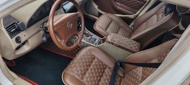 Mercedes C 230 1998, 340,654 km - 2.3 л - Şamaxı